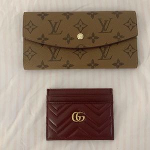 Selling a two wallet and cardholder duo!
